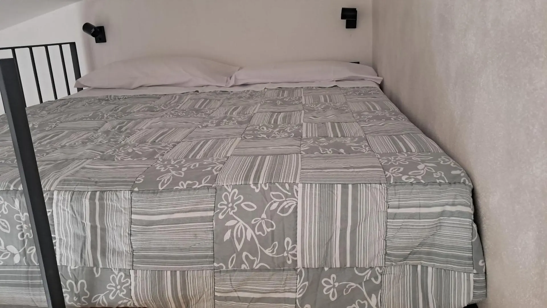 Alfaro54 Apartman Brunate 0*,  Olaszország